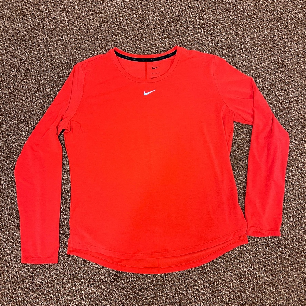 Nike Dri-Fit Top / Women's Long Sleeve Running Shirt / Red-Orange / Size L Large